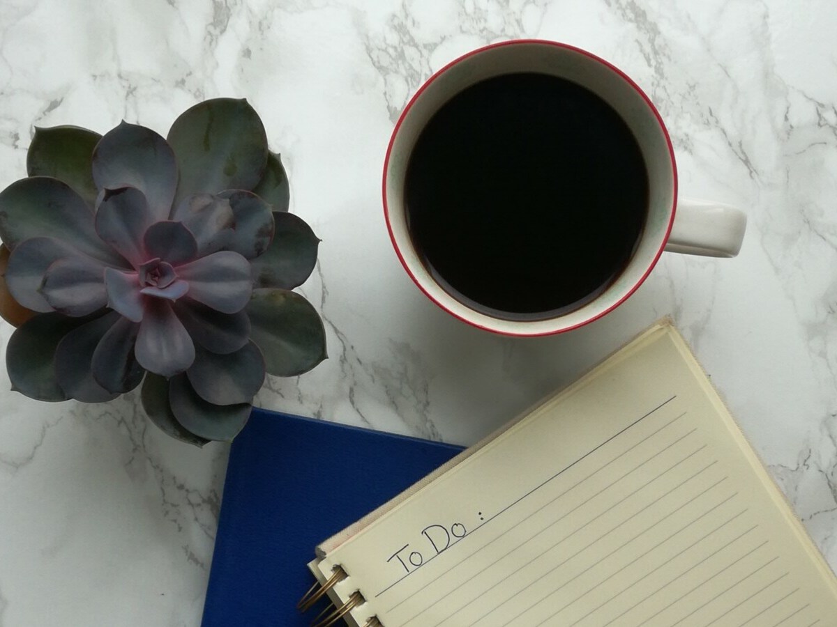 7 TIPS ON HOW TO SURVIVE A CRAZY BUSY&nbsp;MONTH!